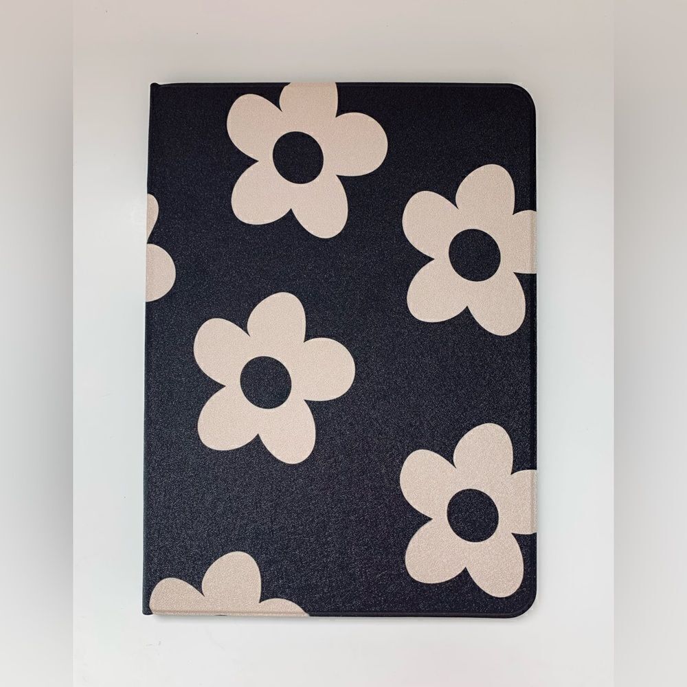 🌼New iPad Air Case Floral Black/Beige Slim fit